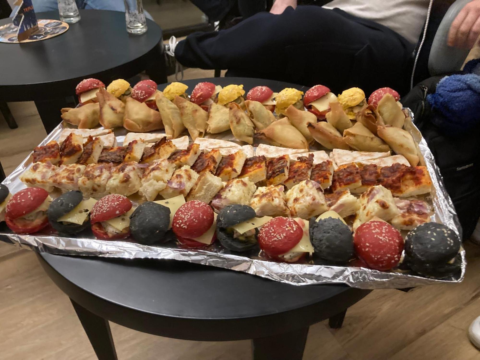 Bh Apero Club Hotel Bertoua Kültér fotó